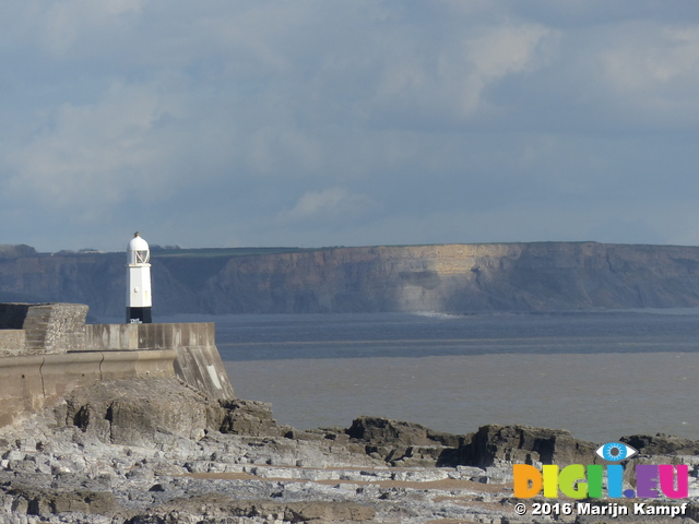 FZ028591 Porthcawl lighthouse